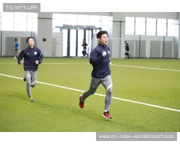 中场创造力的培养路径：青训到一线的过渡